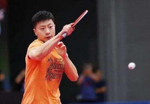 乒乓球“用身体打球”技巧——掌握“腰带手”发力