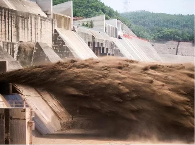 黄河排水排沙20年，三门峡水库成“沙库”，库区泥沙有何价值？