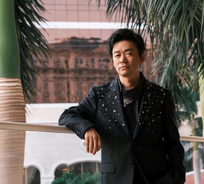 王宝强获最佳导演奖后投身清尘公益：用行动诠释大爱