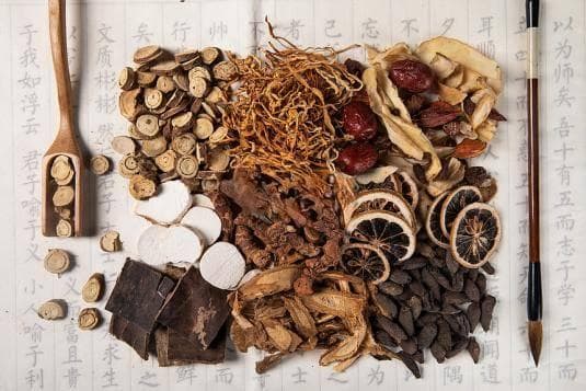 中医对于血栓闭塞性脉管炎的病因有何认识？