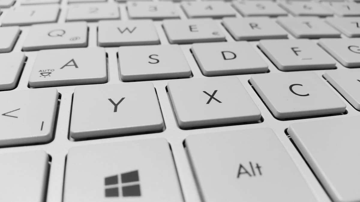 如何修复 Windows 中配置错误的键盘