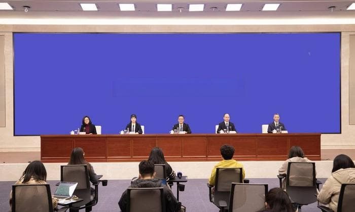 四川医保服务数字化转型：日均刷脸结算48万笔，服务窗口下沉至乡镇