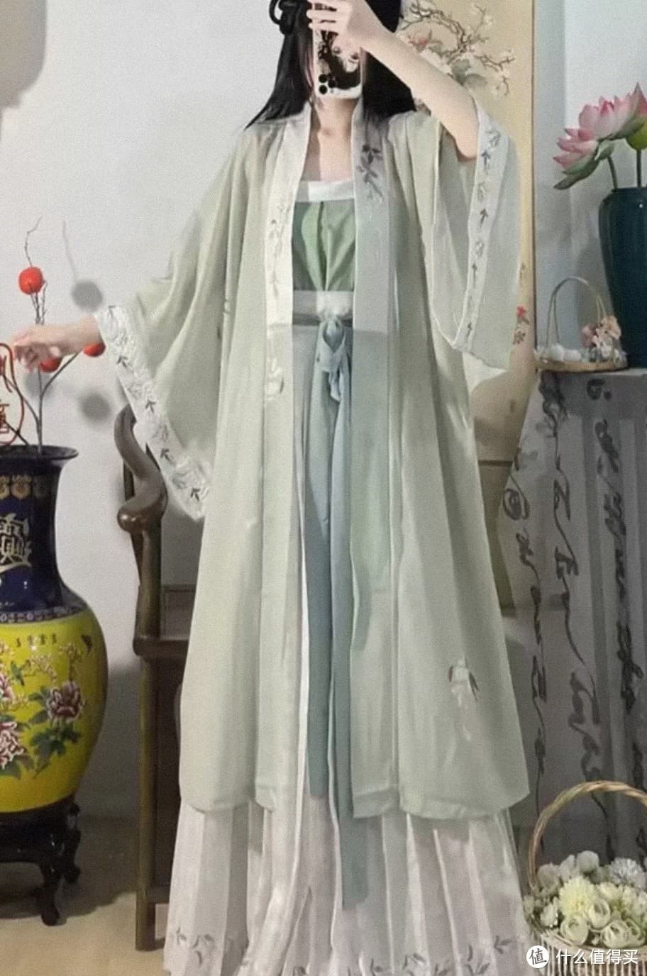 新年国风穿搭指南，汉服与现代服饰的完美融合