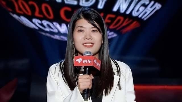 京东请杨笠代言惹争议，消费者炸毛，集体退款抵制