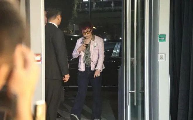 CHANEL香港时装秀：周润发、权志龙、刘嘉玲等群星璀璨