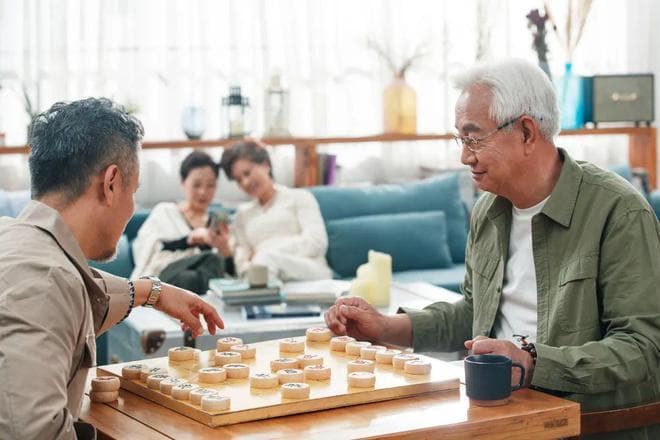 “社牛”能触发“长寿因子”，爱社交的老人更易健康长寿