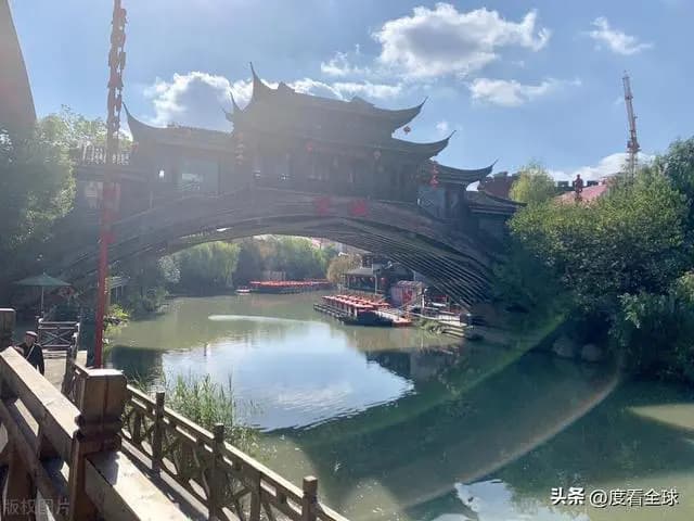 穿越千年，邂逅杭州宋城：一场极致的古今奇幻之旅！