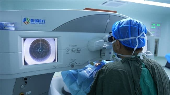 近视手术后如何科学防反弹？这份指南请收好