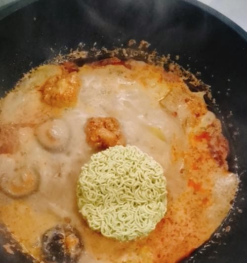 家庭版牛奶麻辣烫，舌尖上的暖意（突破传统）
