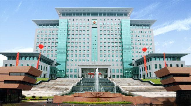 全军目前共设有5所副军级的工程大学，各有特色和优势，作用巨大