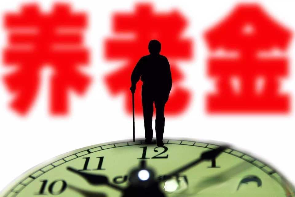 2024年职工养老金调整3%，农民养老金涨幅高达19.4%，农民享福了