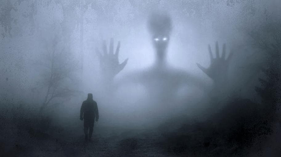 怕鬼的人，是在害怕什么？| 14张心理图片，找到潜意识最深处的恐惧