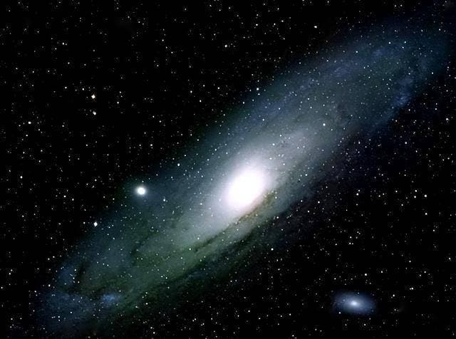 我国科学家精测：仙女座星系质量超银河系41.6%，约多3350亿太阳质量