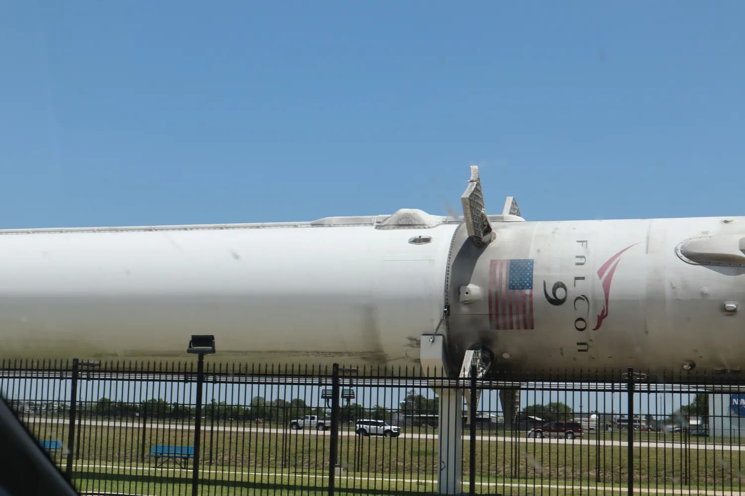 SpaceX Mechazilla成功捕获火箭，星舰回收技术实现重大突破
