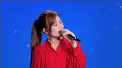 腾讯音乐定制春晚节目《住在心里的人》，梁静茹演绎亲情暖歌
