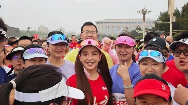 朱迅带伤完赛无锡马拉松，用坚韧精神克服病痛挑战