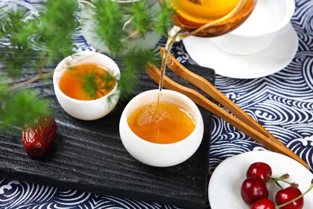 “早喝三水，身体难安”，早上起床，千万别喝这三种水，喝了是“没病找病”