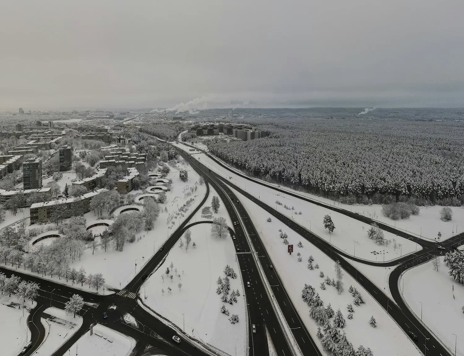 邂逅冬日的浪漫：湖州月亮湾雪景全攻略