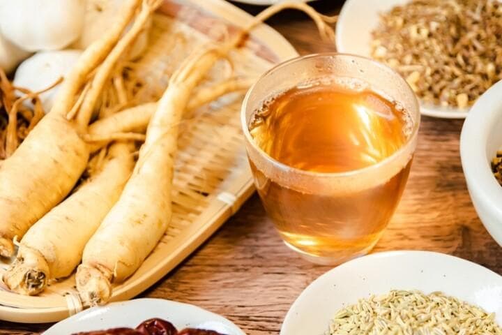 中医解酒良方：解酒茶与穴位按摩双管齐下，轻松缓解酒后不适