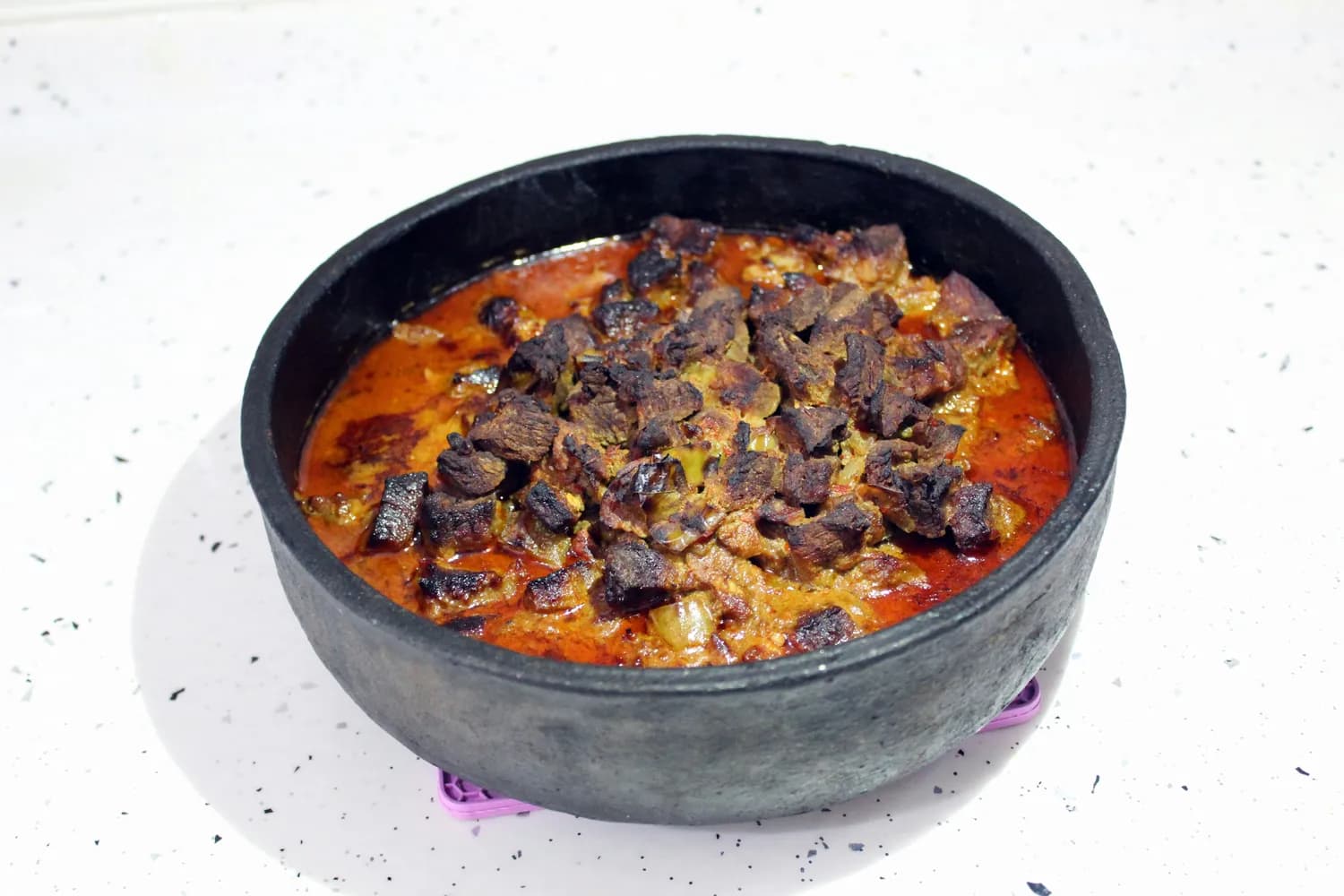瓦罐汤的千年传承：从选料到烹饪，教你在家复刻正宗南昌味道
