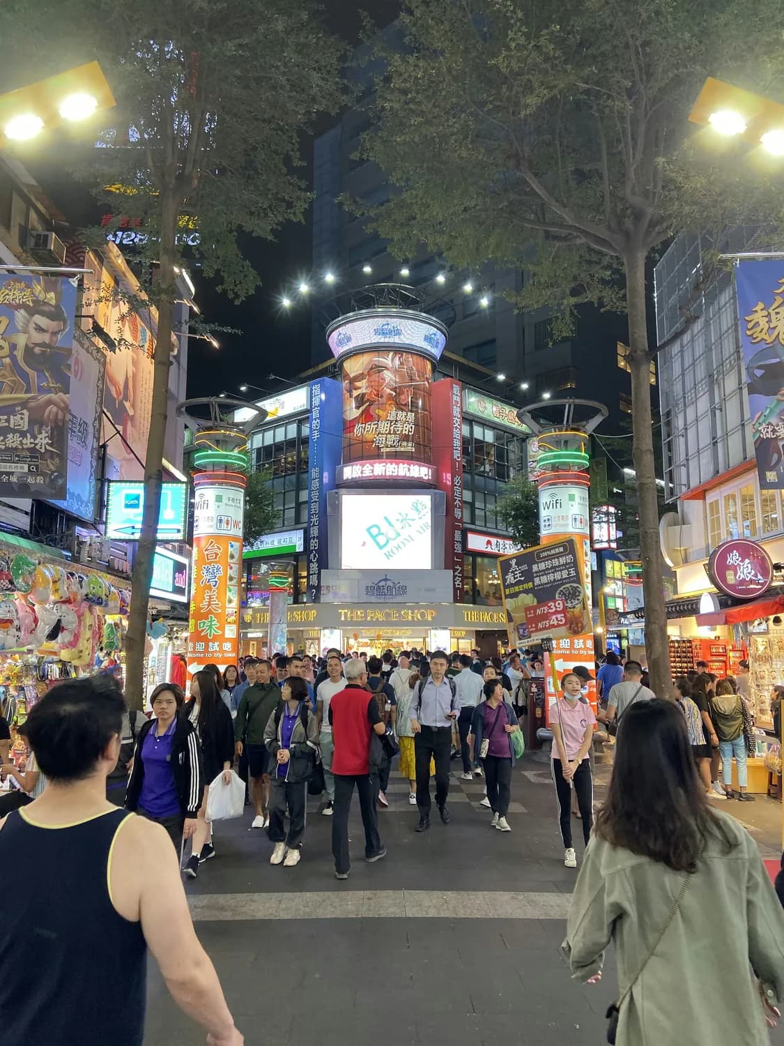 粤语教学资源短缺，如何满足外国人学习需求？