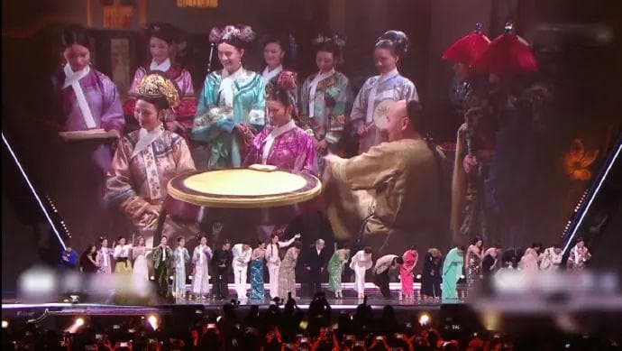 13年后再聚首：《甄嬛传》原班人马澳门重聚