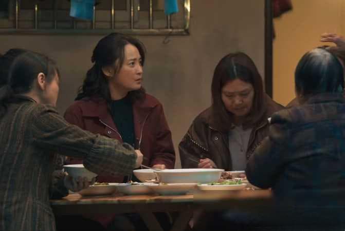 《草木人间》：一部充满矛盾的文艺片