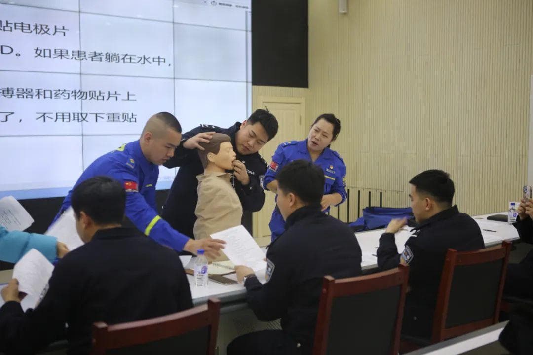 “CPR+AED”培训进警营，急救技能再升级
