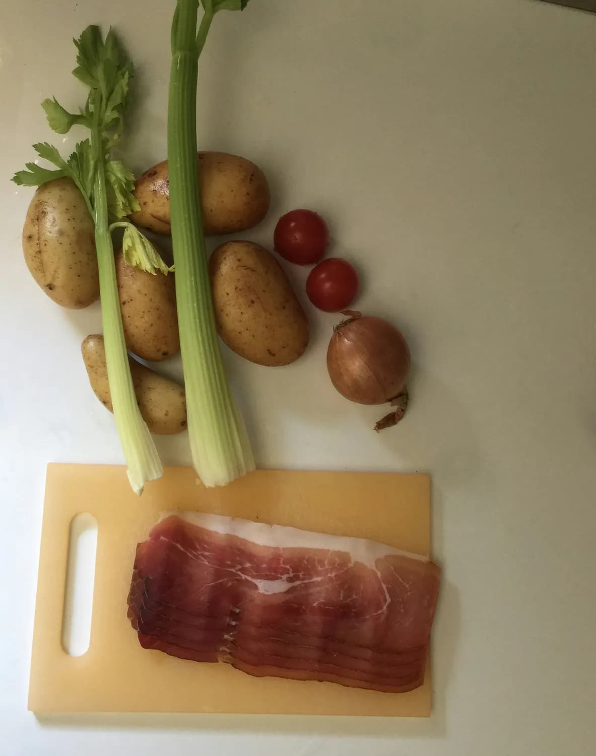 冬季家庭聚会必备：红烧肉简易做法