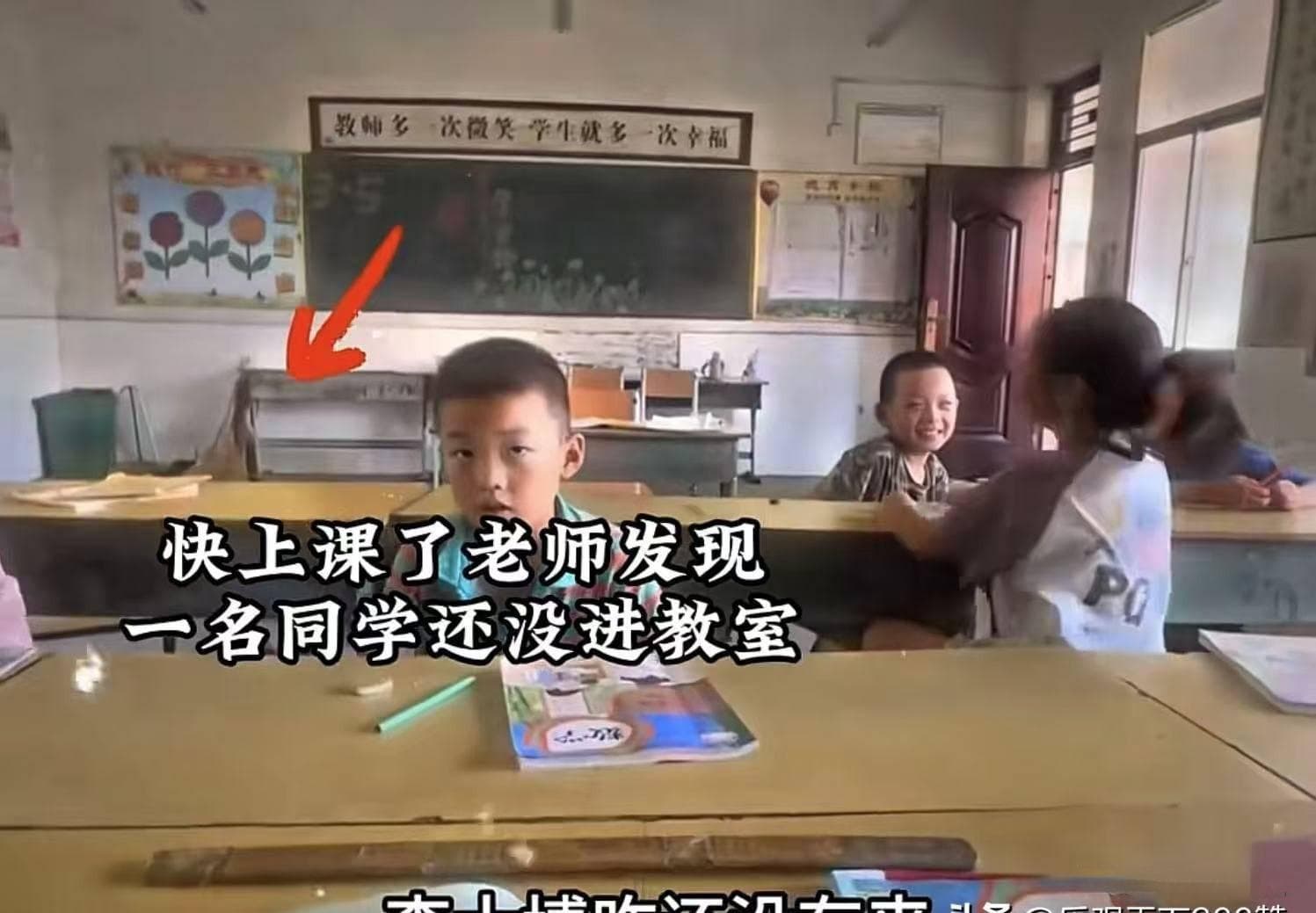 逆境中绽放的光芒：一个男孩与智障母亲的感人故事