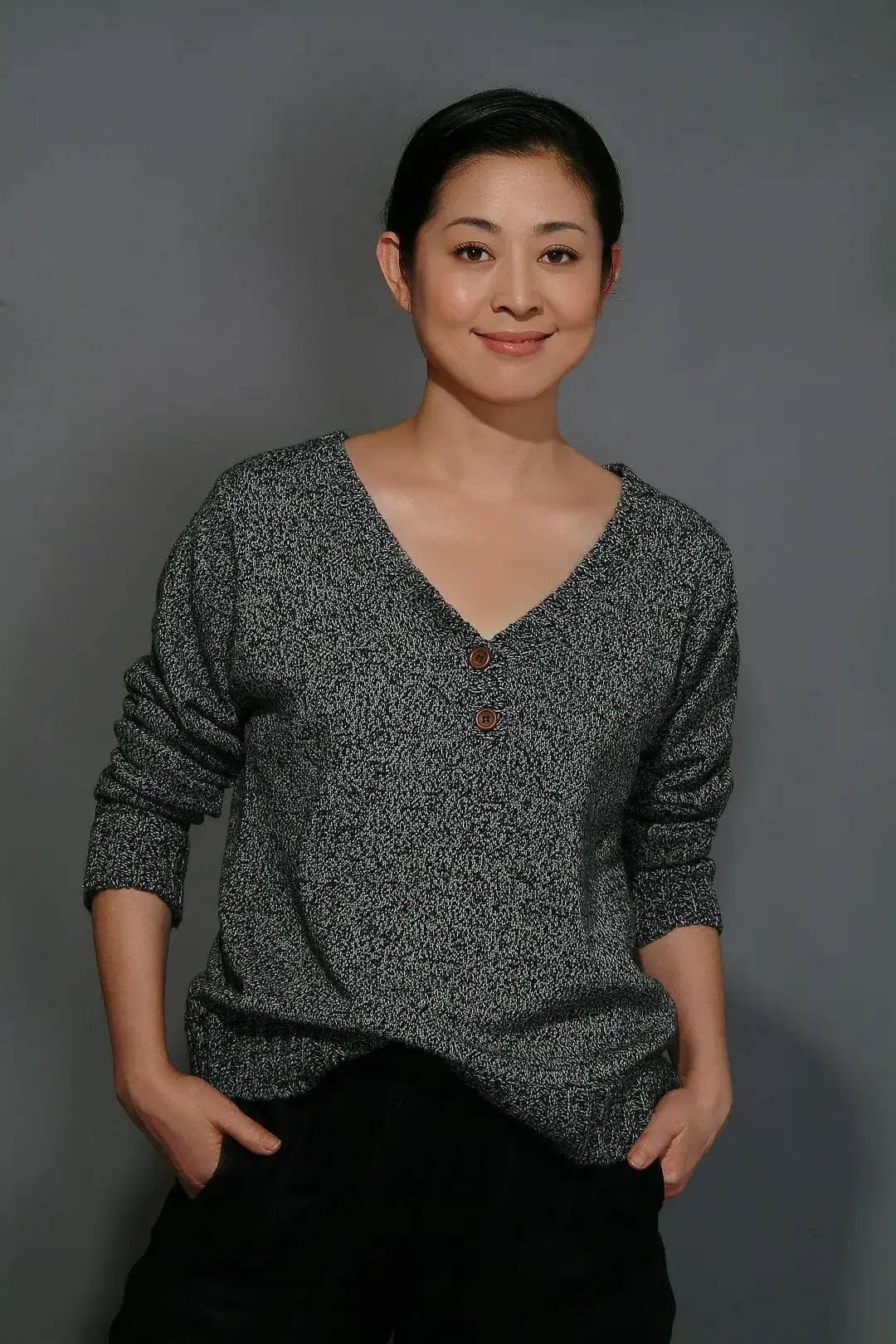 从央视舞台到银幕：倪萍凭《美丽的大脚》斩获影后殊荣