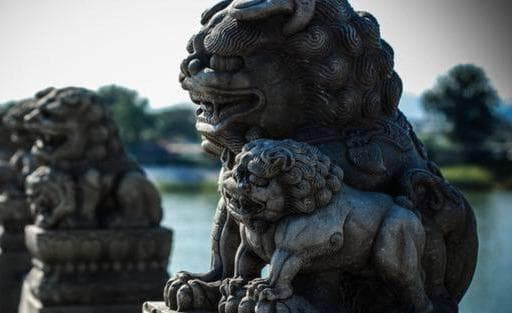 文化解密：古人家门口为什么摆放石狮子？