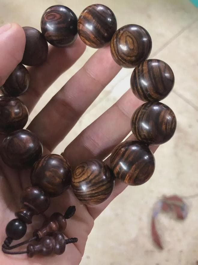 海南黄花梨鉴别：画纹与做色工艺详解