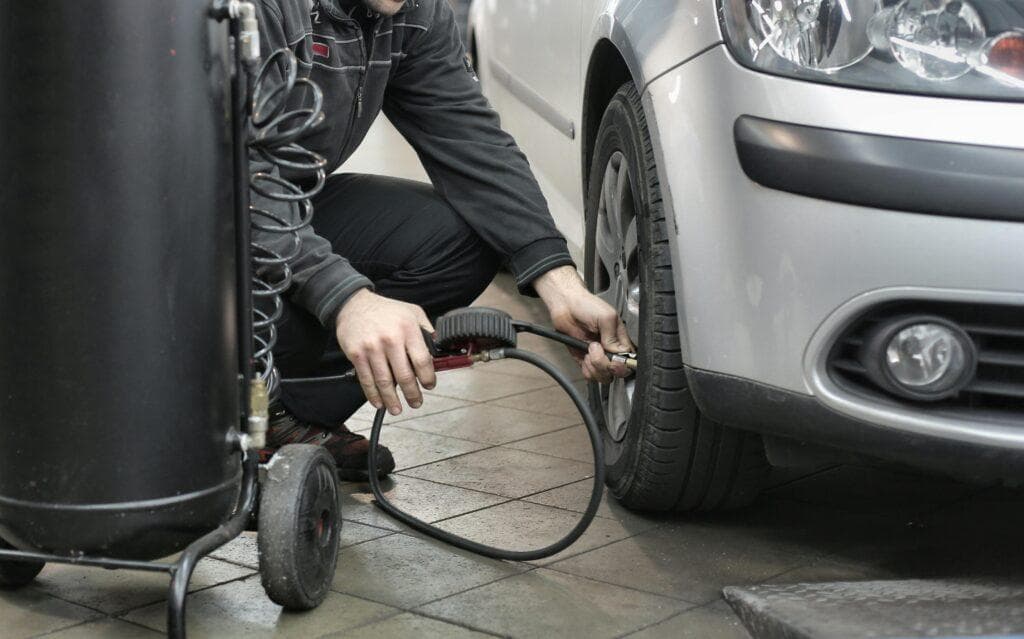 定期保养对道路适用车辆的重要性