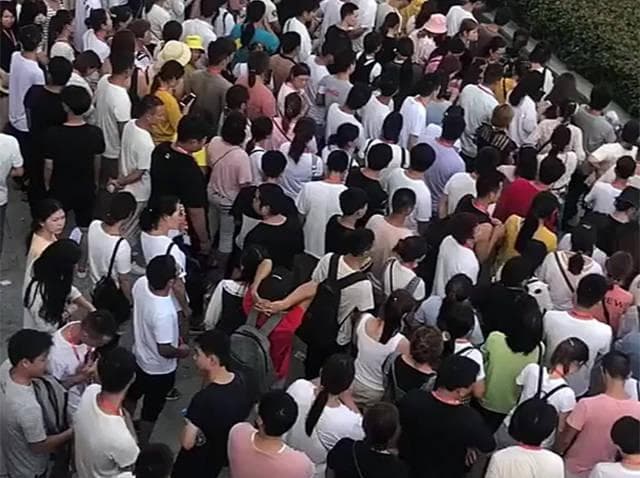 进厂打工一般一个月多少钱？