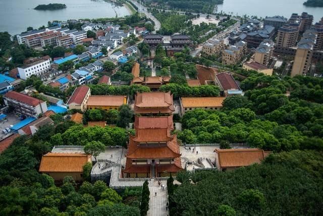湖南岳阳旅行必去的8个景点，去过6个以上算合格，你去过几个？