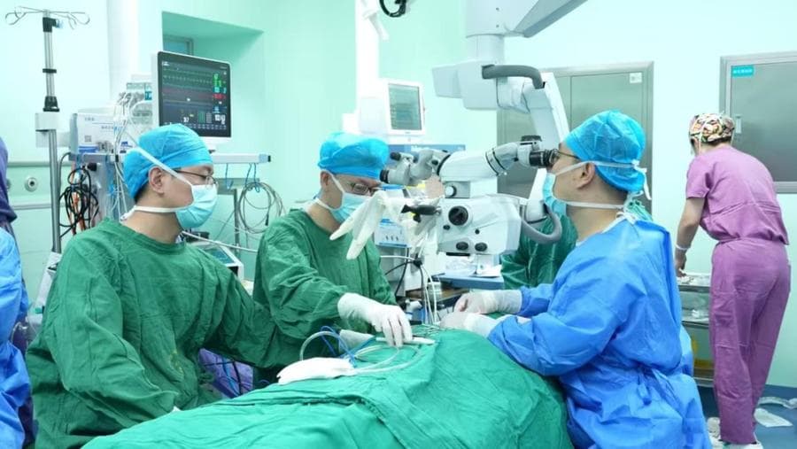 省内率先！潍坊市人民医院：超显微手术启阿尔茨海默病治疗新篇