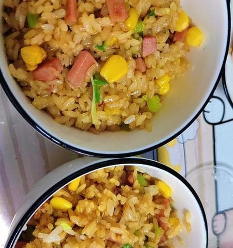 味美蛋炒饭的做法（简单易学，快速美食）