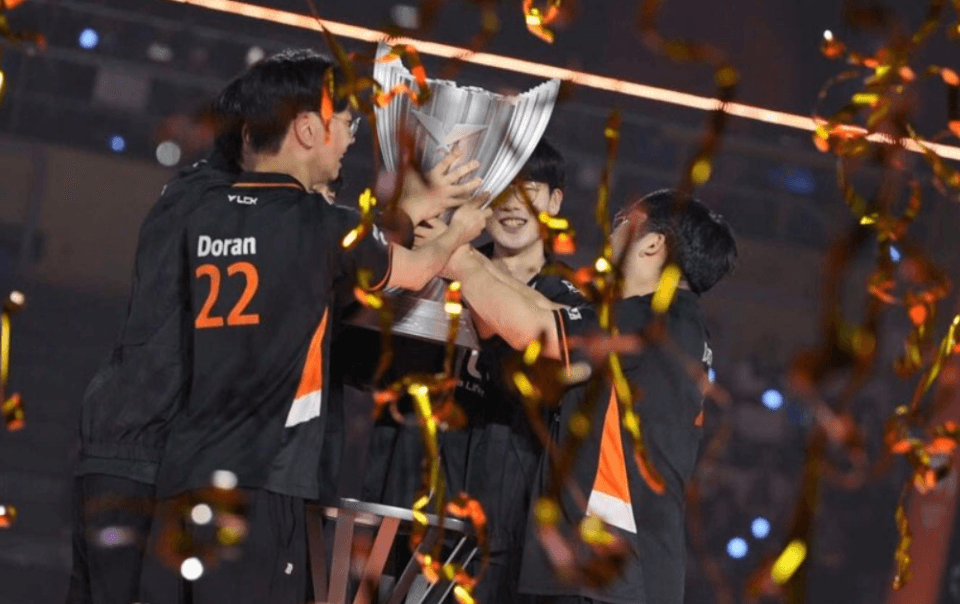 HLE粉碎GEN连冠之路，Zeka中路压制收获MVP