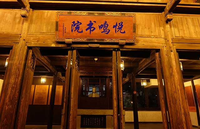 《道德经》和《庄子》对比：四个相同点！四大不同点！值得思考！