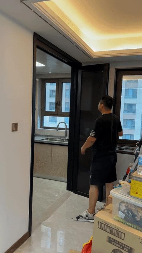 越来越多的人厨房不装推拉门，都在装“口袋门”和“PD门”，真明智