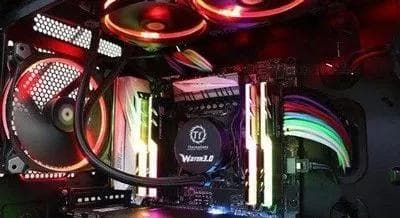 玩游戏，你选择笔记本还是台式机？