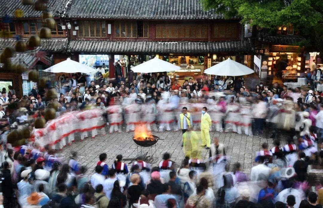 入境游火爆，导游月入15万不是梦？