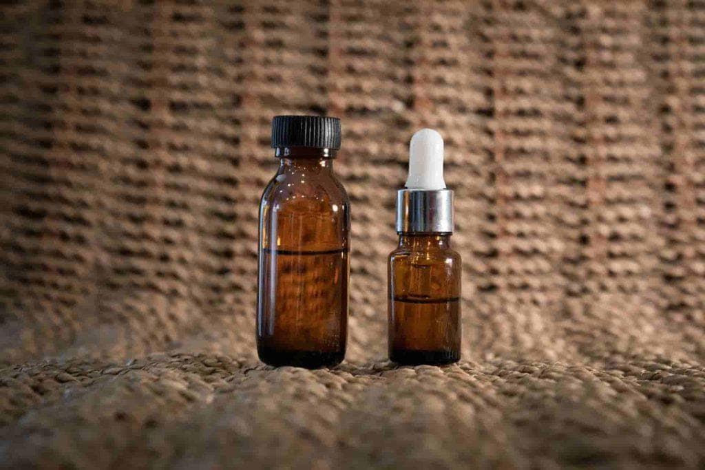 探索蓝色玻璃瓶与琥珀色玻璃瓶的避光优势