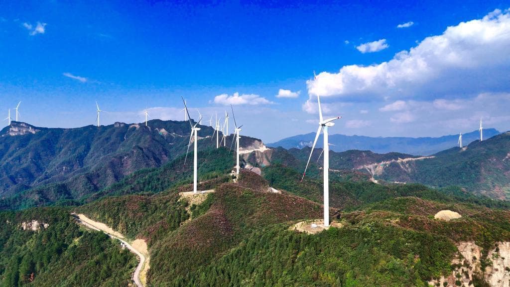 加快推进绿色低碳转型 重庆清洁能源装机占比近五成