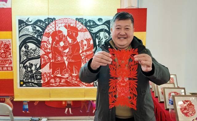 起猛了，看到流行语写进春联了！“非遗版”春节倒计时，传承人们也开始“整活儿”了