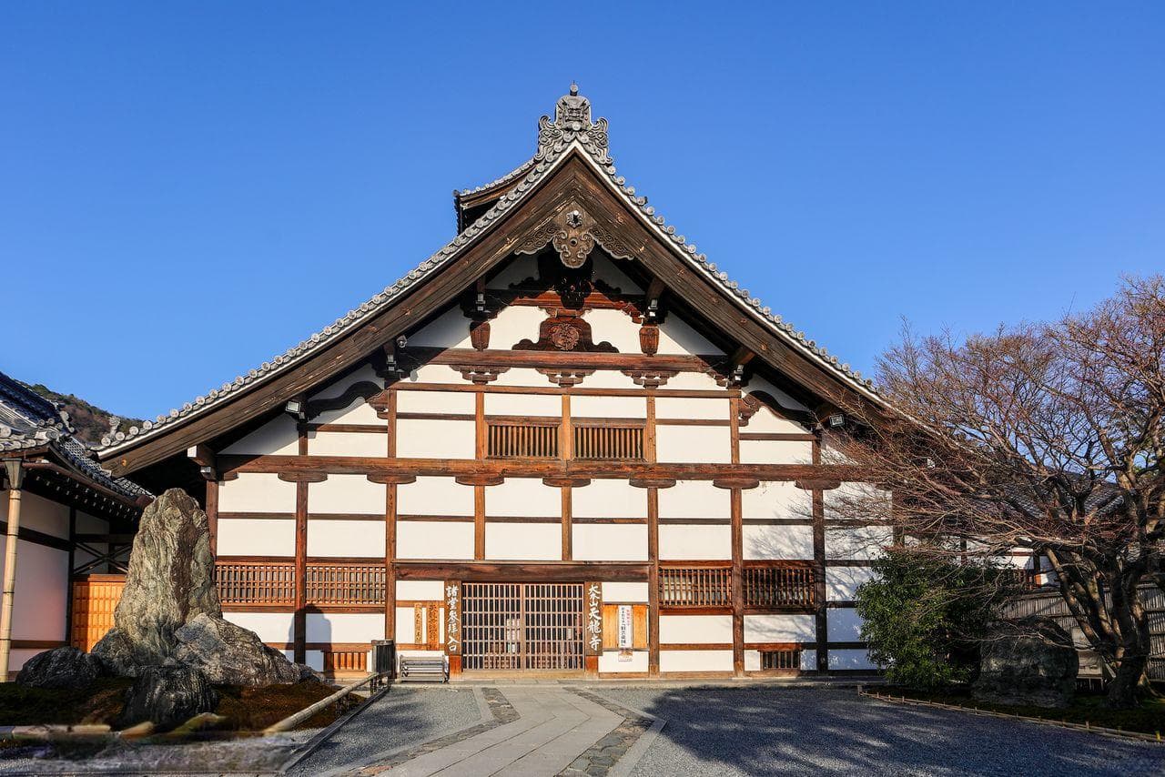 世界遗产京都天龙寺：在国宝级庭园中悠然赏岚山