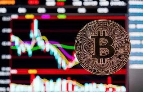比特币突破 93000 美元，是机遇还是泡沫？