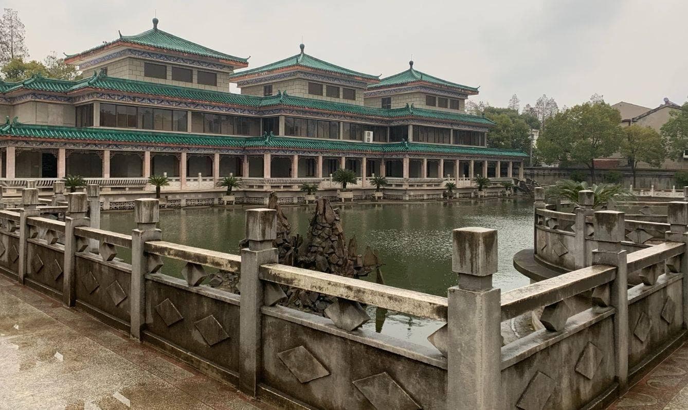 荆州博物馆：文化之旅的必游之地