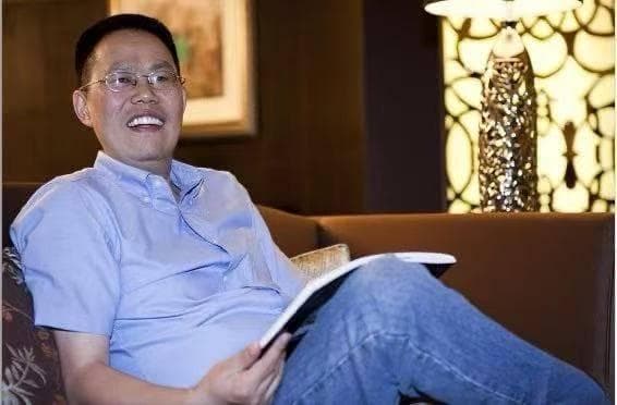周瑟瑟《父亲的灵魂》：深情追忆父爱，探寻生命真谛